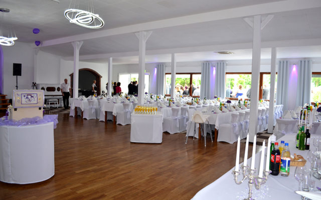 Unforgettable Events Begin with Ruby’s Mobile Bars for Hire